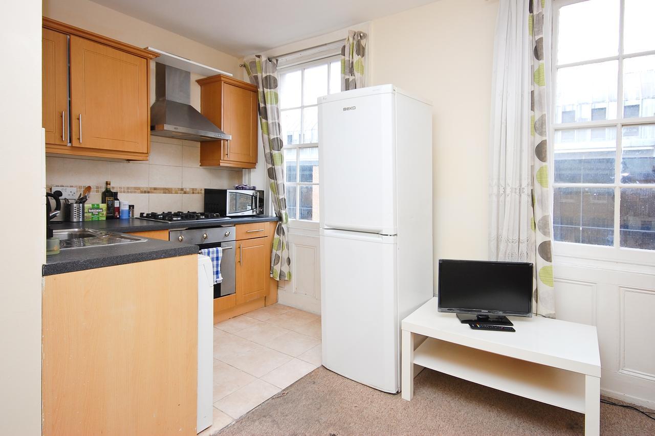 35 Swinton Street 3*